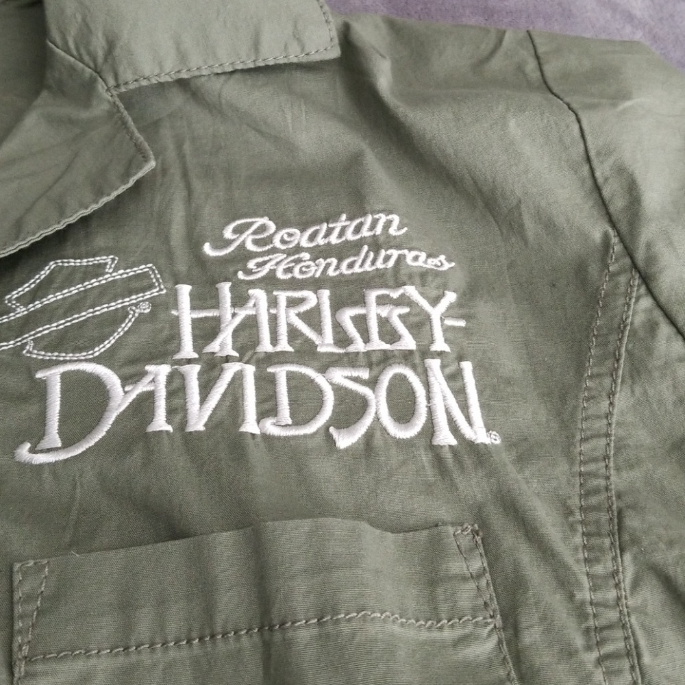 Harley Davidson shirt country of Roatan Honduras